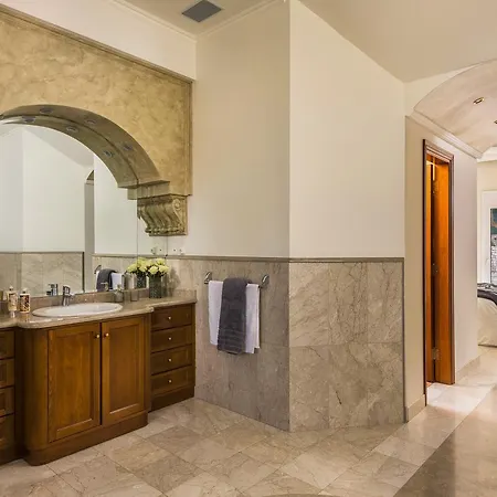 Villa Don Mansion *